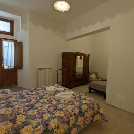 Agriturismo Biofattoria L'Upupa มอนตาลชิโน ภายนอก รูปภาพ