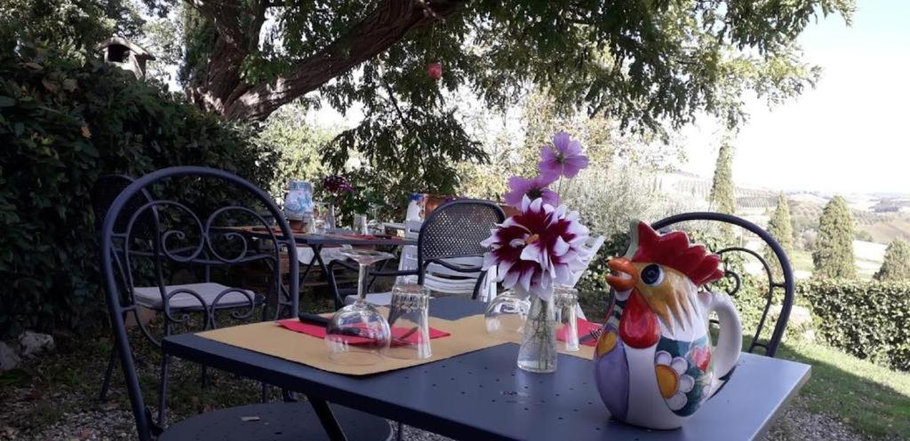 Agriturismo Biofattoria L'Upupa มอนตาลชิโน ภายนอก รูปภาพ